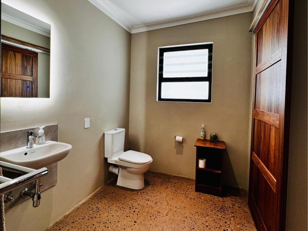 Flying Ostrich Guesthouse & Self-Catering Accommodation Mariental Room photo